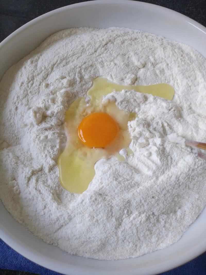 葱油鸡蛋饼和面方法